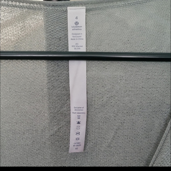 Lululemon Wrap - Picture 2 of 3